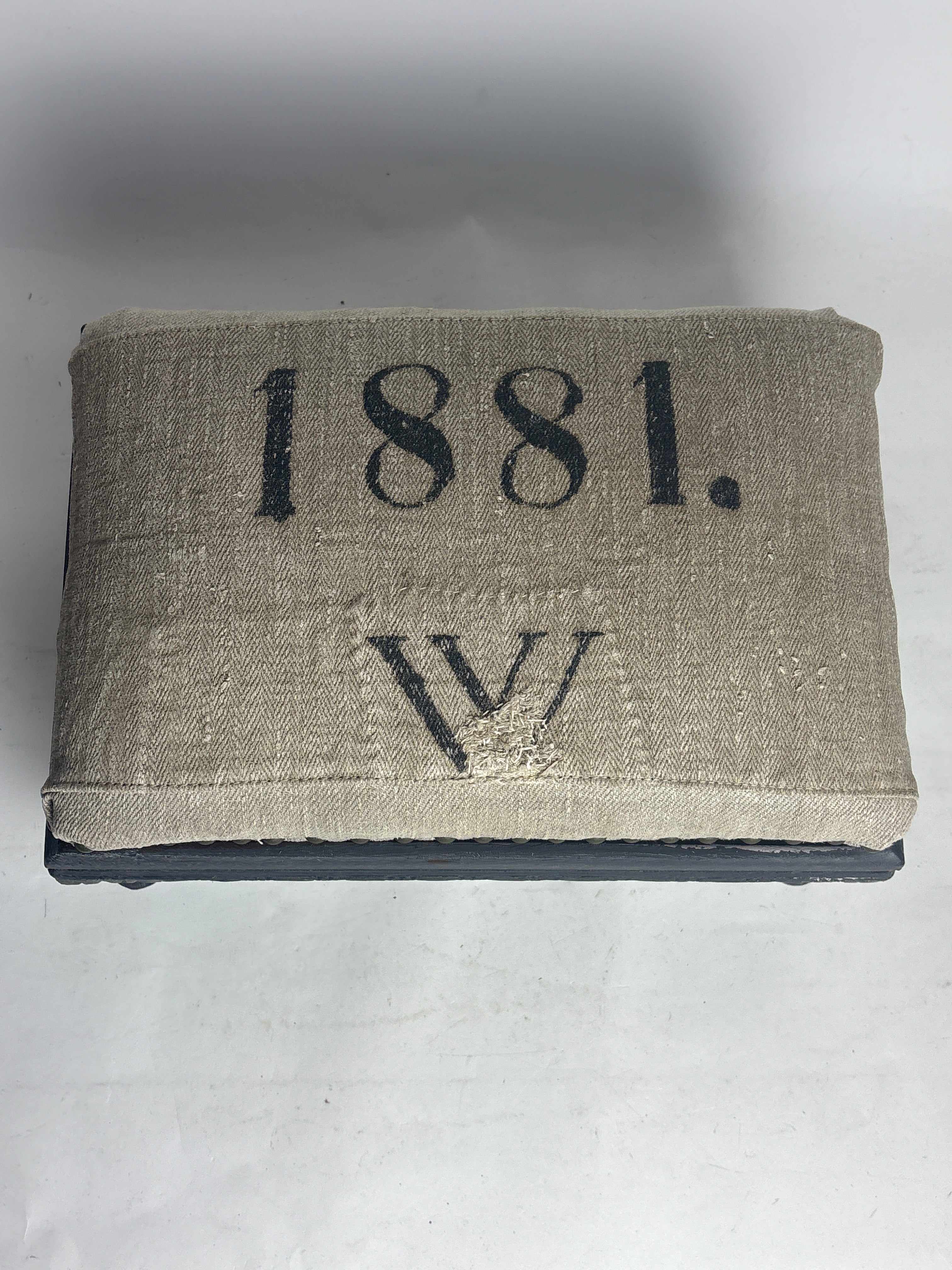 1881 stool