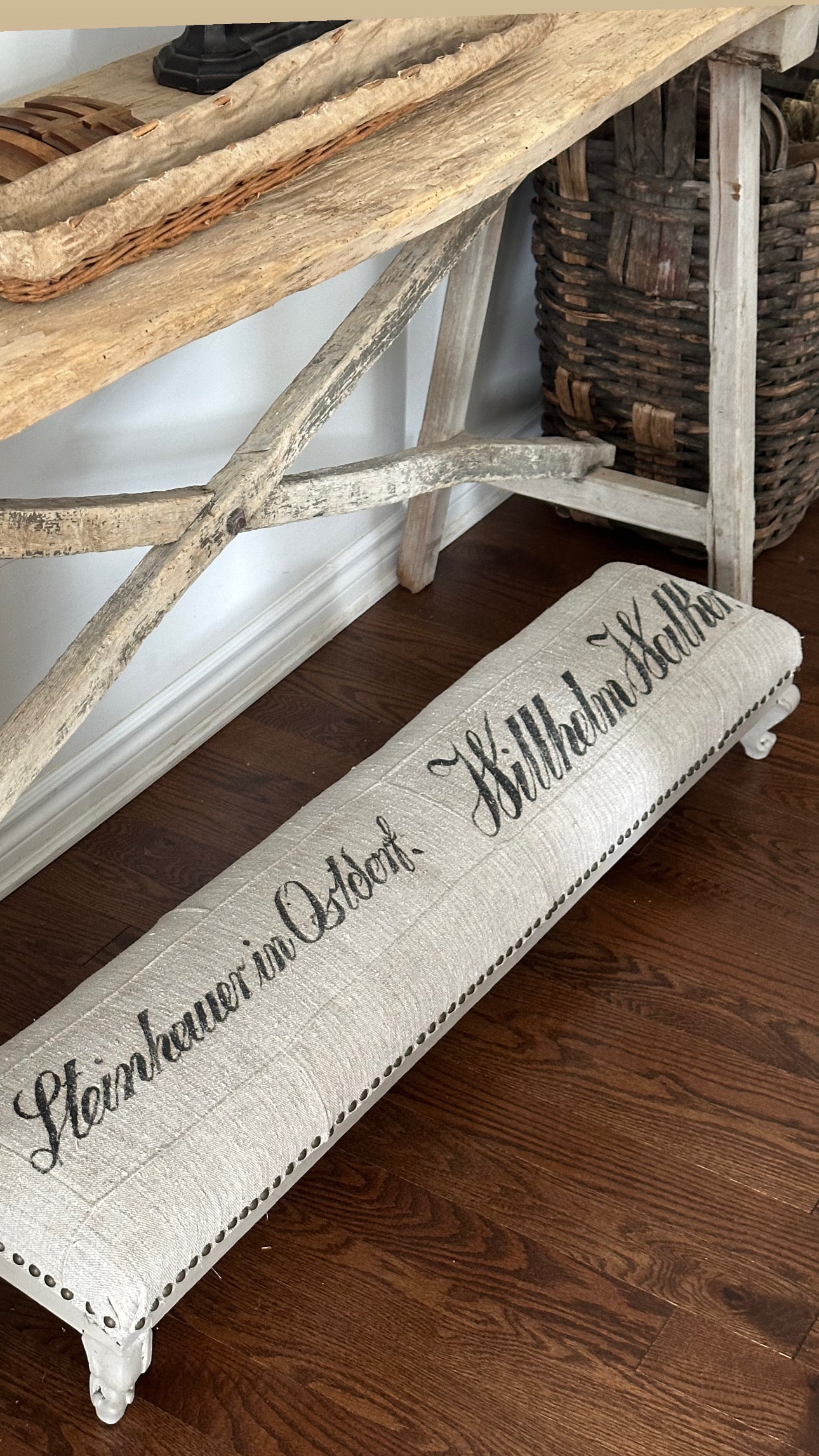 Long stool