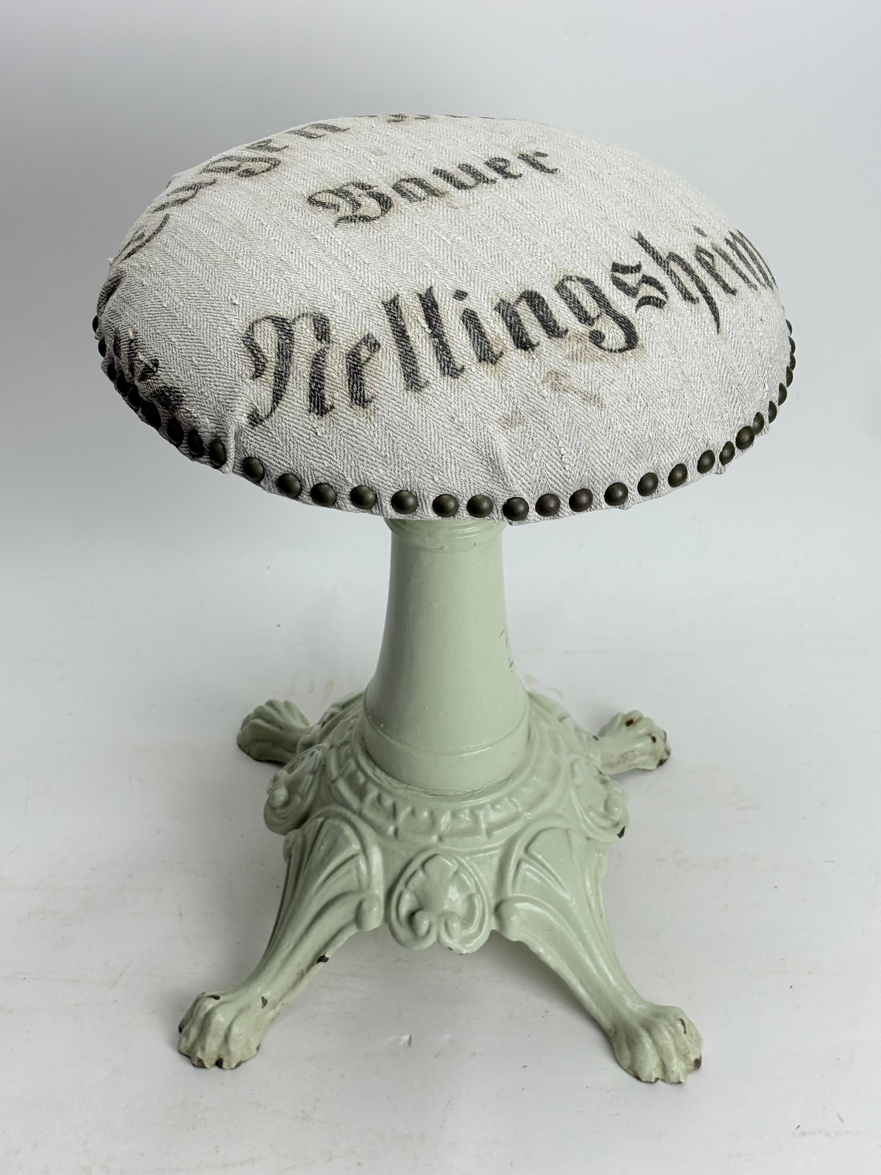 Bauer Stool