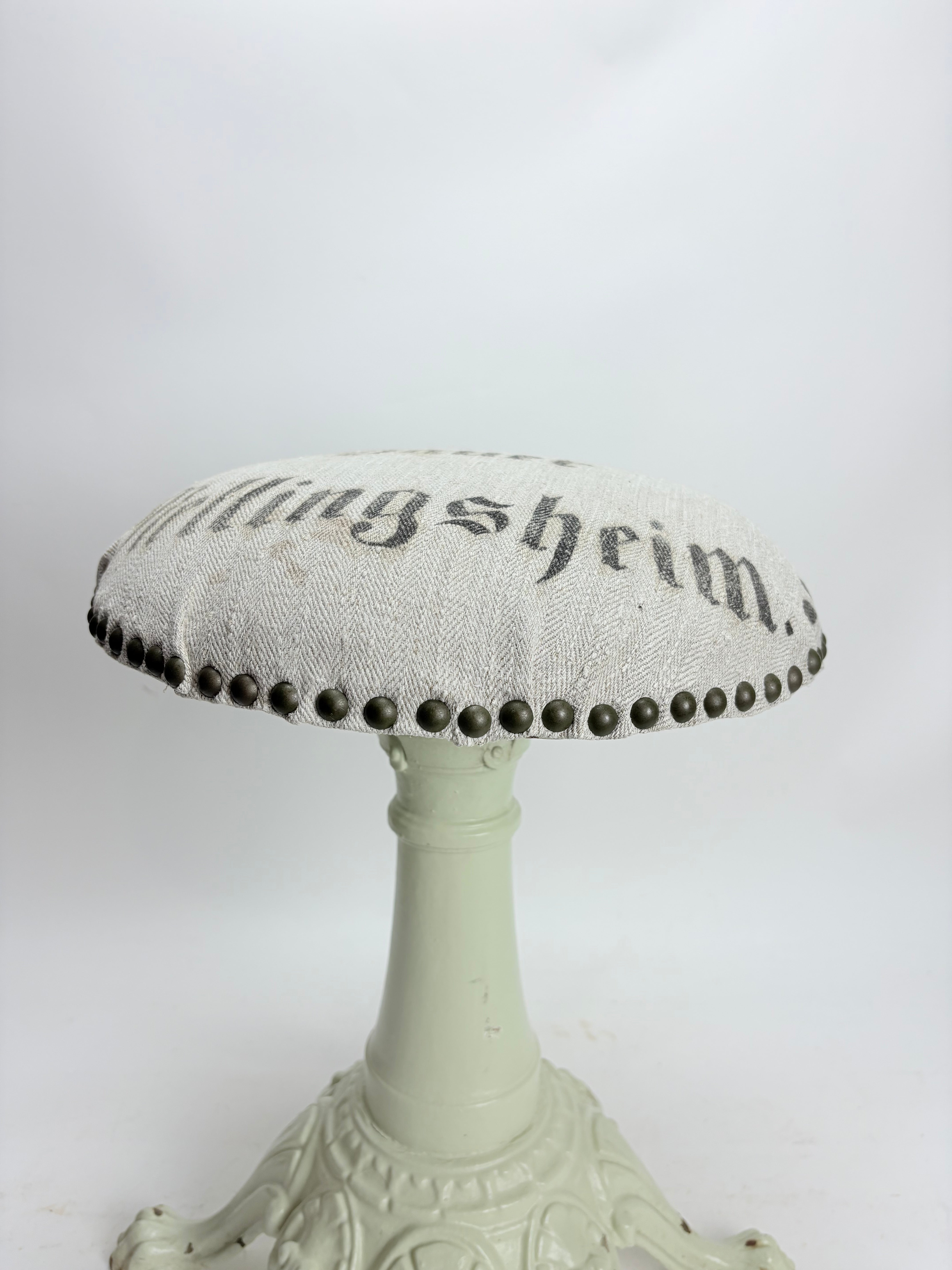 Bauer Stool